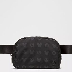 DISNEY X LULULEMON EVERYWHERE BELT BAG LONG STRAP CLASSIC BLACK MICKEY NWOT